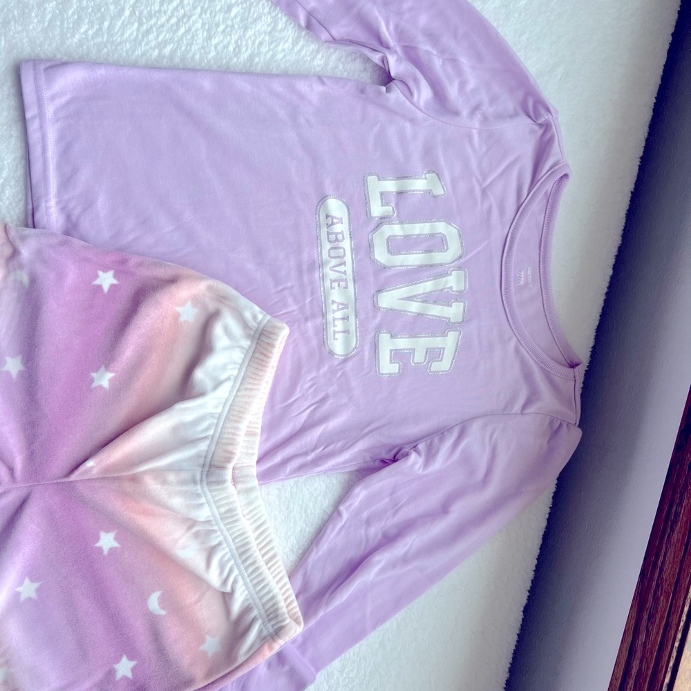 Carter’s girls pajama set. size 7. - Picture 2 of 4